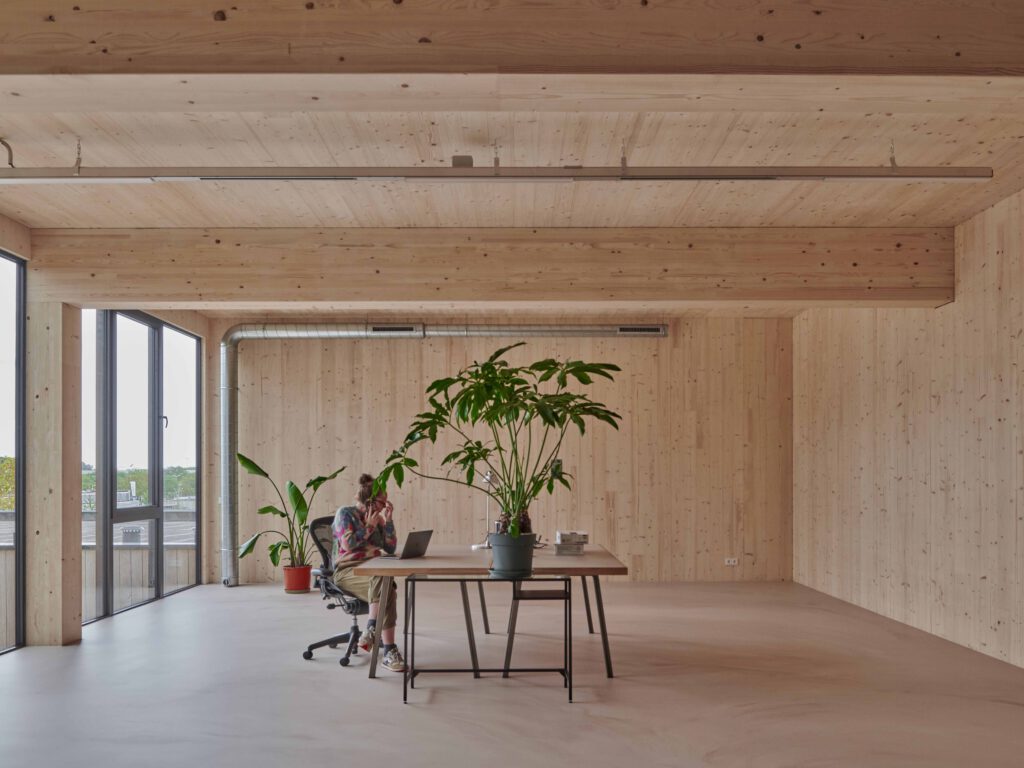 ATELIER ZWEERS_Studiogebouw A_credits MWA Hart Nibbrig - LR021